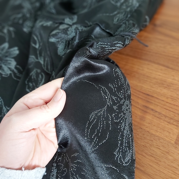 LE CHATEAU Strapless Knee-Length Dress - Picture 3 of 5